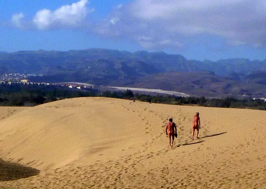 wife walking dunes maspalomas gran canaria